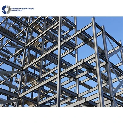 Clădire cu mai multe etaje cu structură de oțel